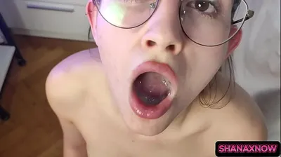 VLXX