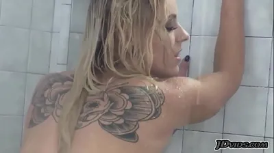 VLXX