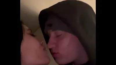 VLXX