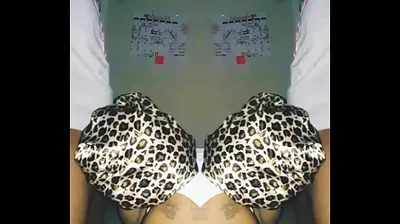 VLXX