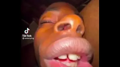 VLXX