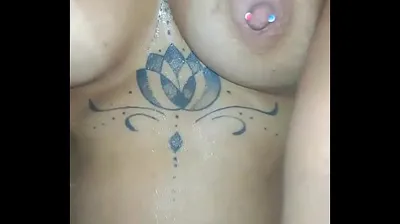 VLXX
