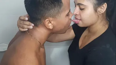 VLXX