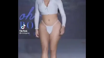 VLXX