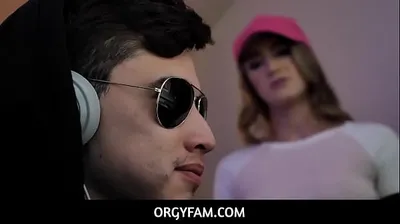 VLXX