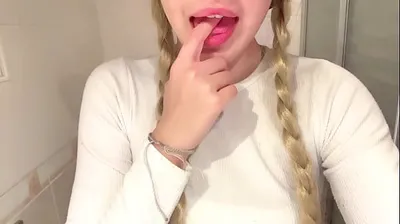 VLXX