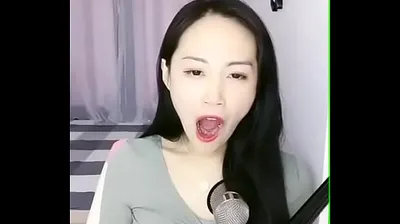 VLXX