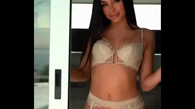 VLXX