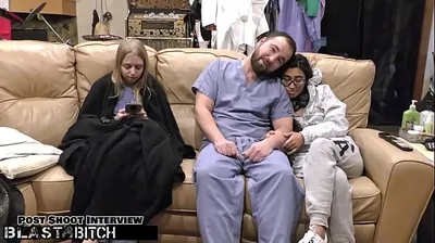 VLXX