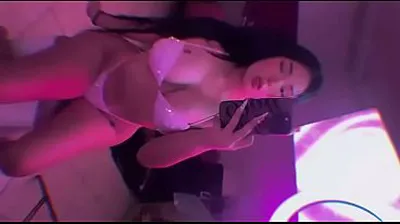VLXX