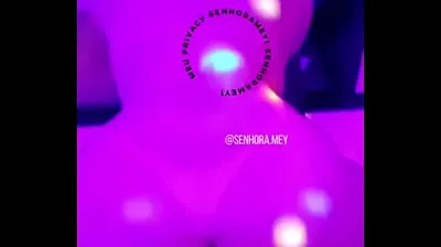 VLXX