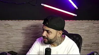 VLXX