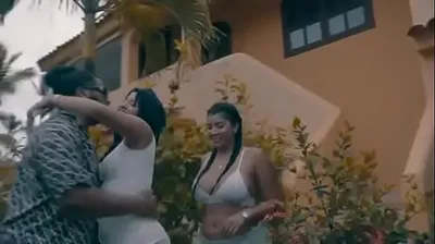 VLXX