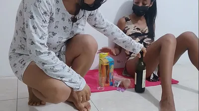 VLXX