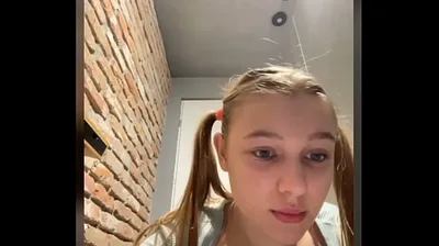 VLXX