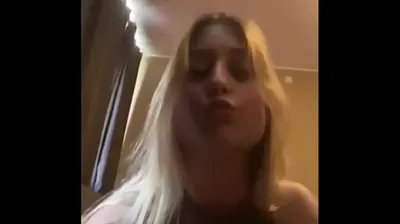VLXX