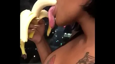 VLXX