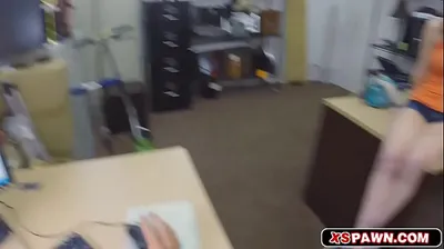 VLXX