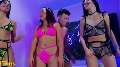 VLXX