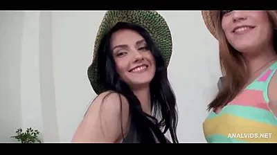 VLXX