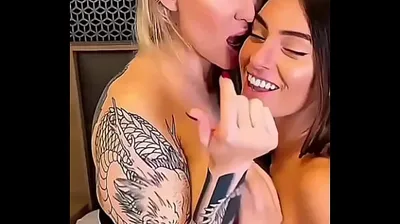 VLXX