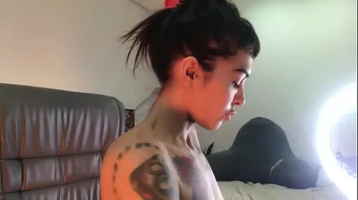 VLXX