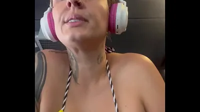 VLXX