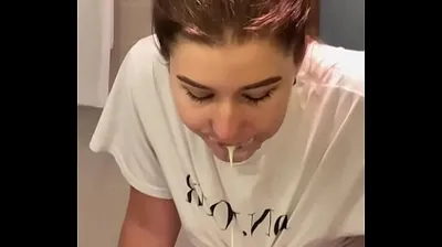 VLXX