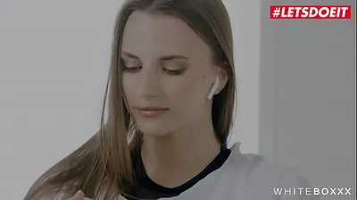 VLXX