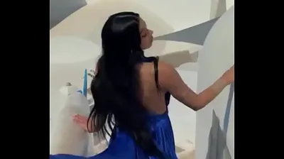 VLXX