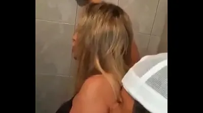 VLXX
