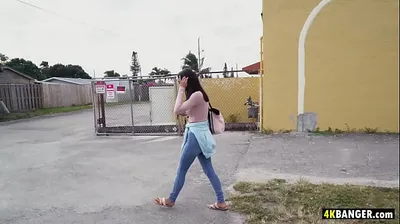 VLXX
