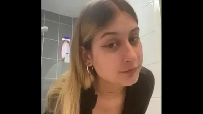 VLXX