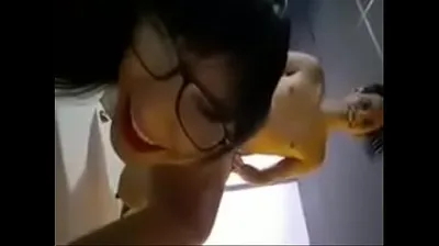 VLXX