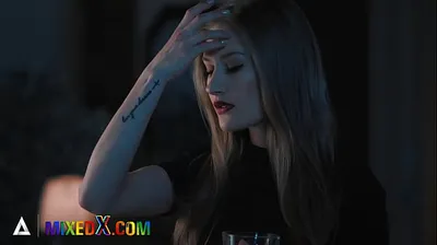 VLXX