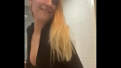 VLXX