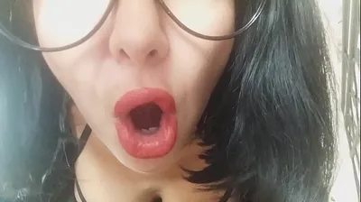 VLXX