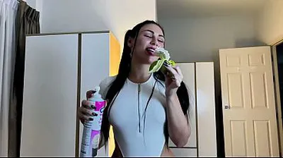 VLXX