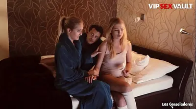 VLXX
