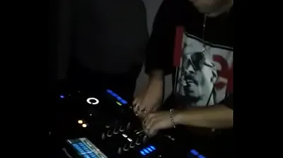 VLXX