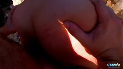 VLXX