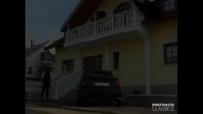 VLXX
