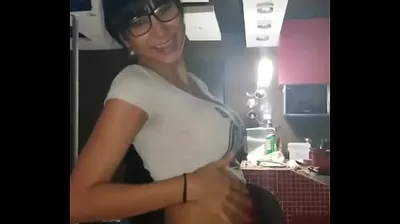 VLXX