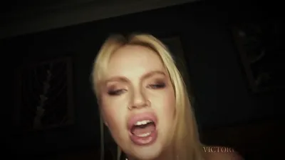 VLXX
