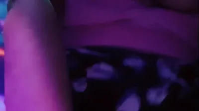 VLXX