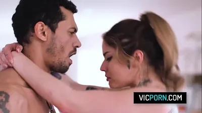 VLXX