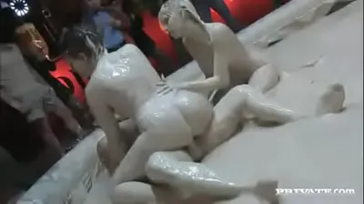 VLXX
