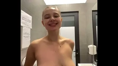 VLXX