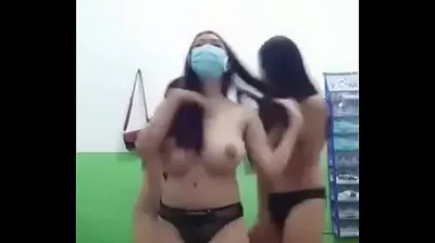 VLXX