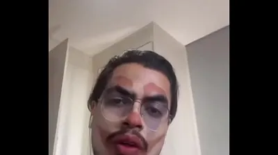 VLXX